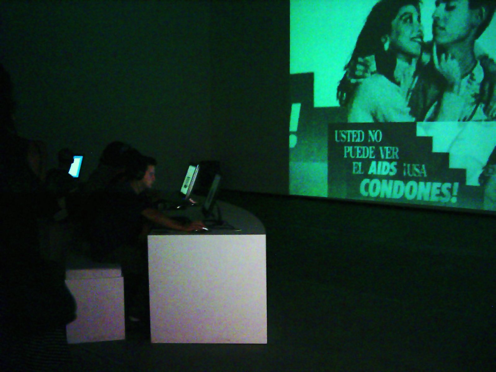 Circ_lular/Mob_ilizing: uma máquina de webjaying