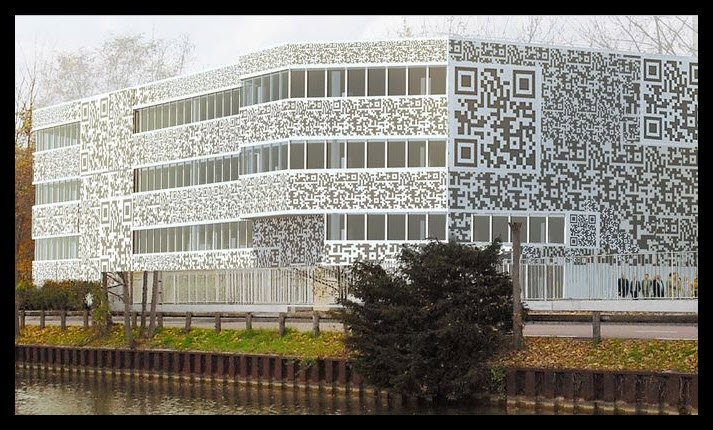 QR-Code-Building2