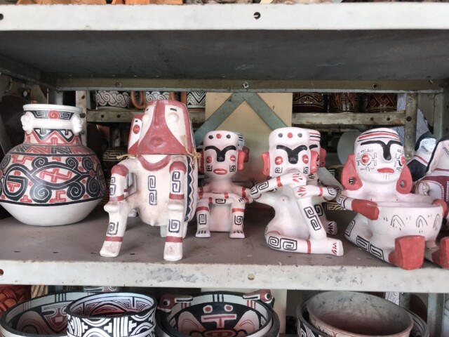 Cerâmica de tradição Tapajônica feita em Icoaraci (PA)