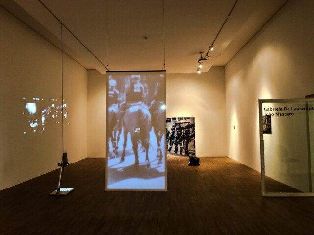 Camadas: narratividades visuais da violência, do coletivo Lâmina