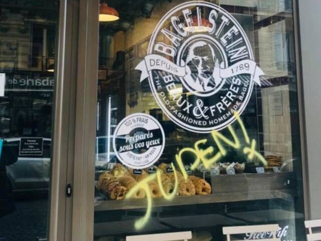 Loja Bagelstein é pichada com Juden (judeu em alemão) em Paris
