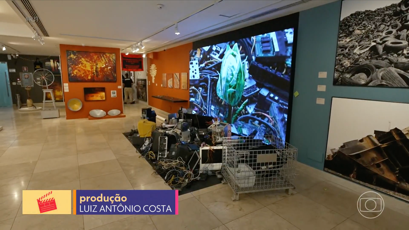 Beleza Corrosiva na FGV - Arte (RJ). Curadoria Ailton Krenak e Paulo Herkenhoff